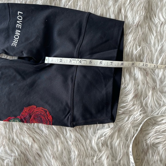 Spiritual Gangster embroidered leggings - Picture 3 of 5